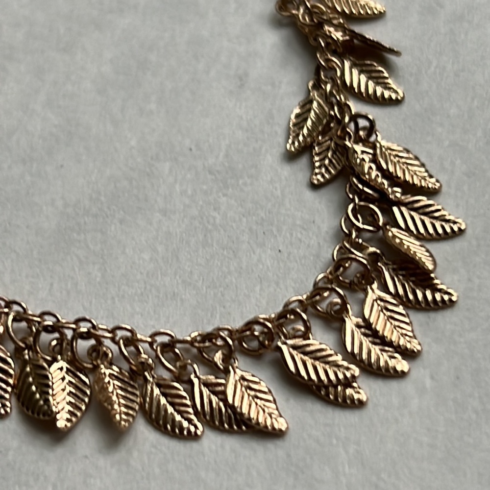 🌻 anklet gold tone with leaves Aldo